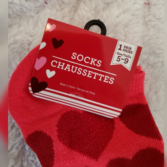 ❣New With Tags Heart Socks❣ - Picture 2 of 3